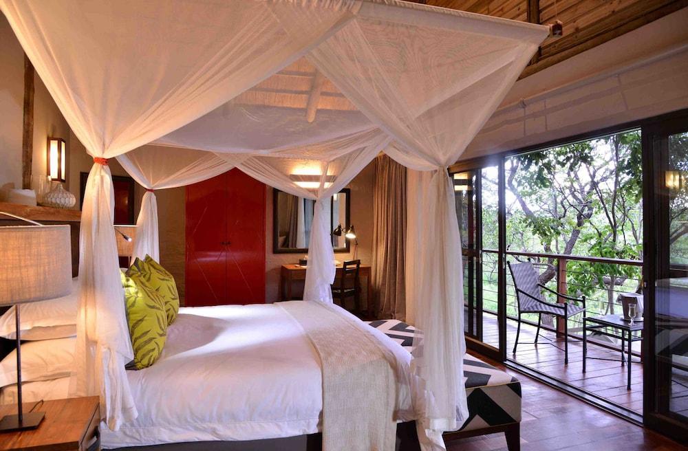 Victoria Falls Safari Club Exterior foto