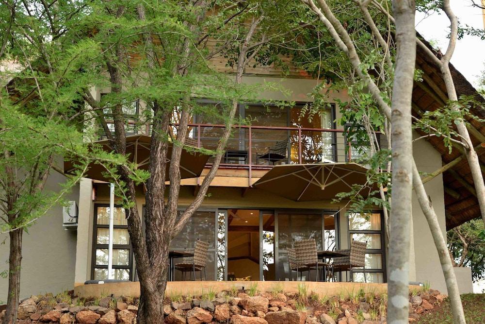 Victoria Falls Safari Club Exterior foto