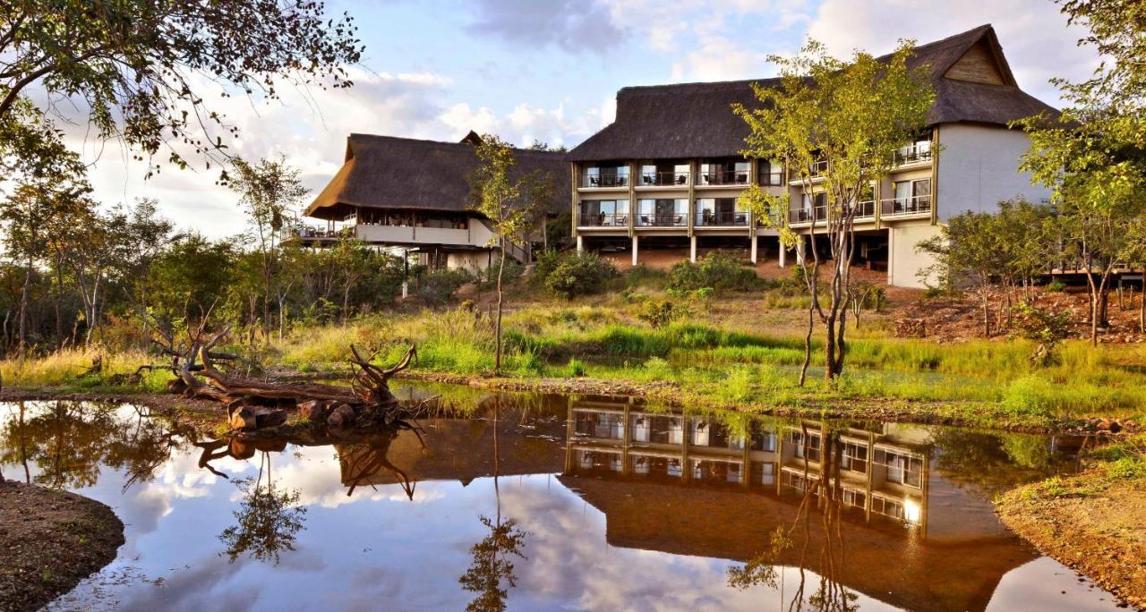 Victoria Falls Safari Club Exterior foto