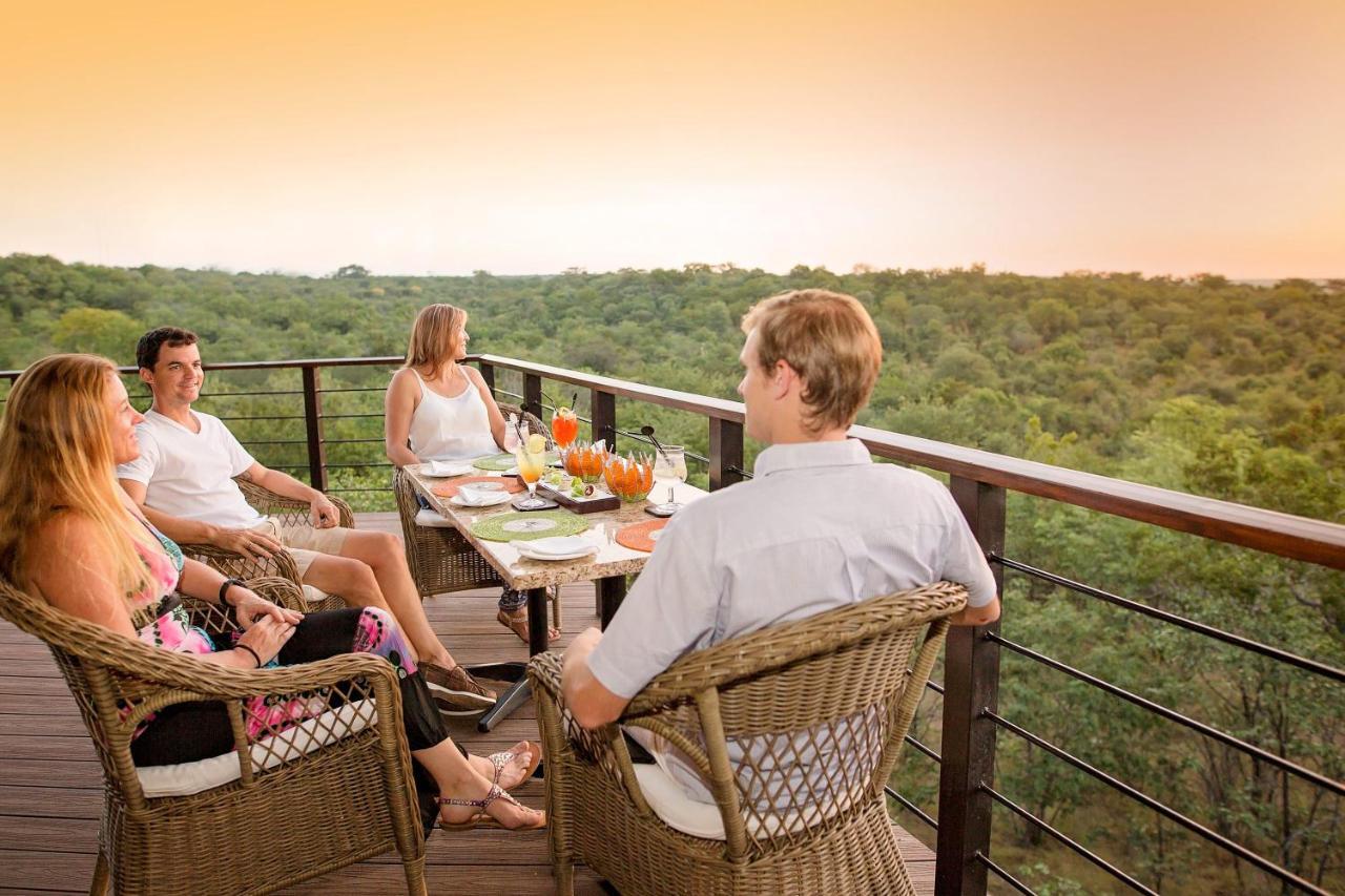 Victoria Falls Safari Club Exterior foto
