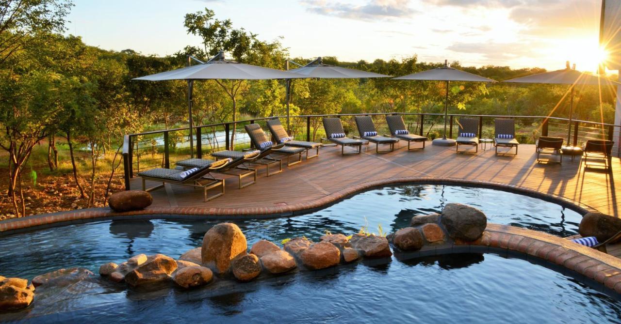 Victoria Falls Safari Club Exterior foto